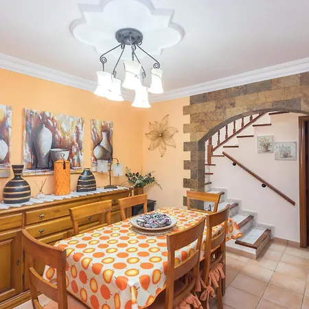 Casa Rural Janeth Con Amplia Terraza Agaete 아게이크